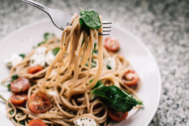 Фото: Lisa Fotios: https://www.pexels.com/ru-ru/photo/1279330/