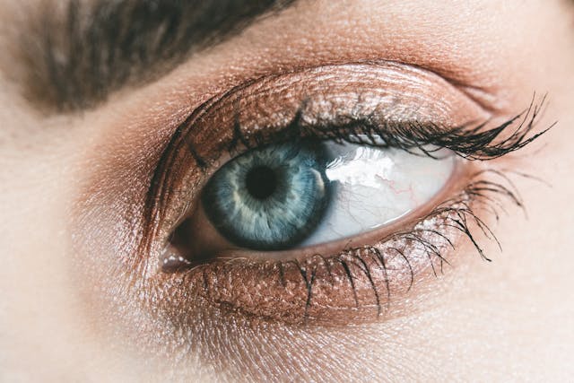 Фото: Lisa Fotios: https://www.pexels.com/ru-ru/photo/890550/